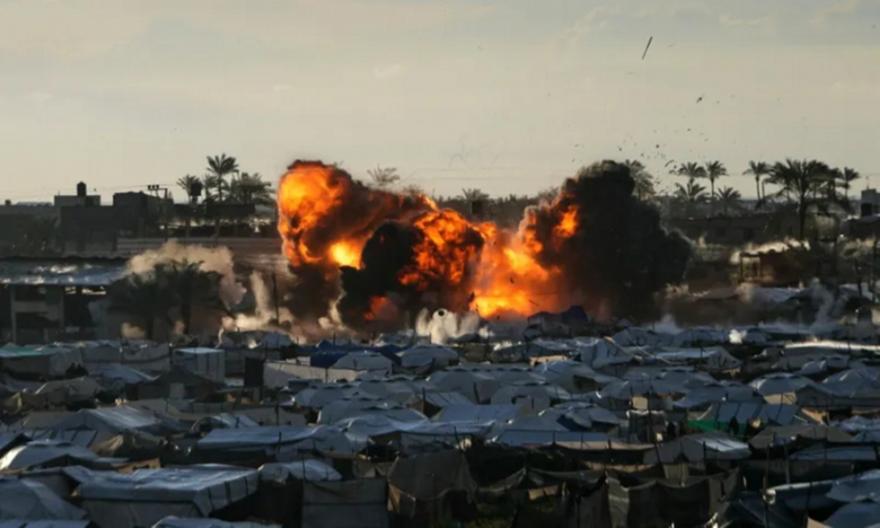 Τέσσερις άνθρωποι σκοτώθηκαν και 14 τραυματίστηκαν από ισραηλινές επιθέσεις στη Γάζα