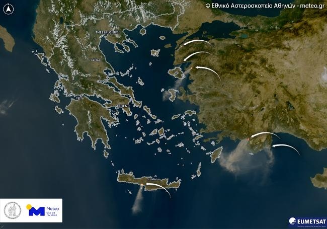 Δορυφορικές εικόνες καταγράφουν τον καπνό από τις φωτιές στην Κρήτη