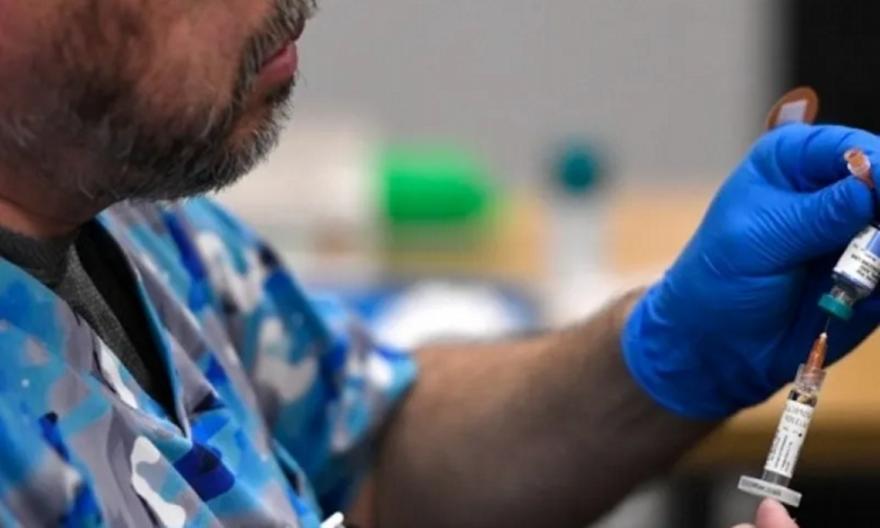 Η κυβέρνηση Τραμπ σχεδιάζει να καταργήσει την ασφάλιση υγείας και την επιχορήγηση φαρμάκων πολιτών άνω των 65