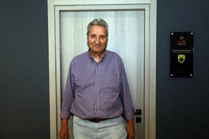 Νοσηλεύεται ο Στέλιος Βασιλειάδης, με την ΑΕΚ να βρίσκεται στο πλάι του