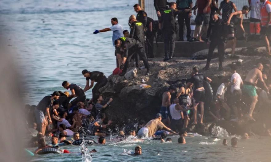 Θέουτα: Οι 24 ώρες χάους, η δικαστική απόφαση που άνοιξε την «κερκόπορτα» και το ρήγμα στη Σένγκεν