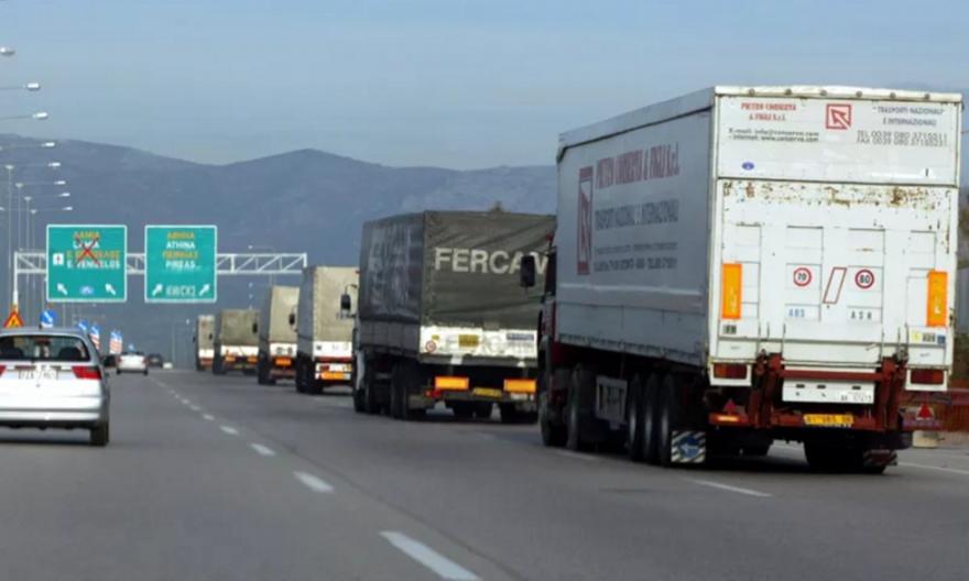 Διακοπή κυκλοφορίας στην Αθηνών-Λαμίας μετά από ανατροπή φορτηγών