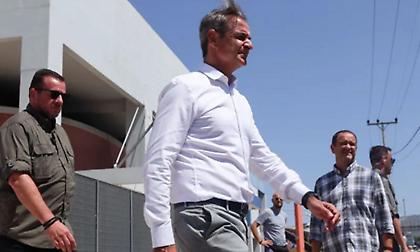 Στο Συντονιστικό της Πολιτικής Προστασίας ο Μητσοτάκης – Ενημερώθηκε για τα πύρινα μέτωπα στη χώρα