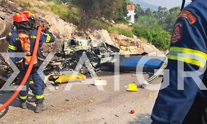 Φωτογραφίες-ντοκουμέντο από τα συντρίμμια του ενός ελικοπτέρου που συνετρίβη στην Ψάθα
