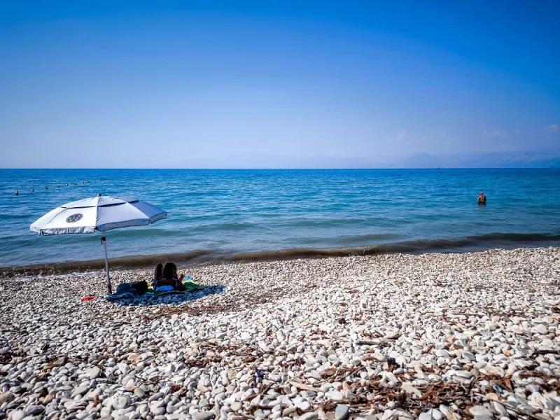Καιρός: Νεφώσεις και μεμονωμένες καταιγίδες αλλά και βοριάδες σήμερα, ισχυρότεροι στο Αιγαίο