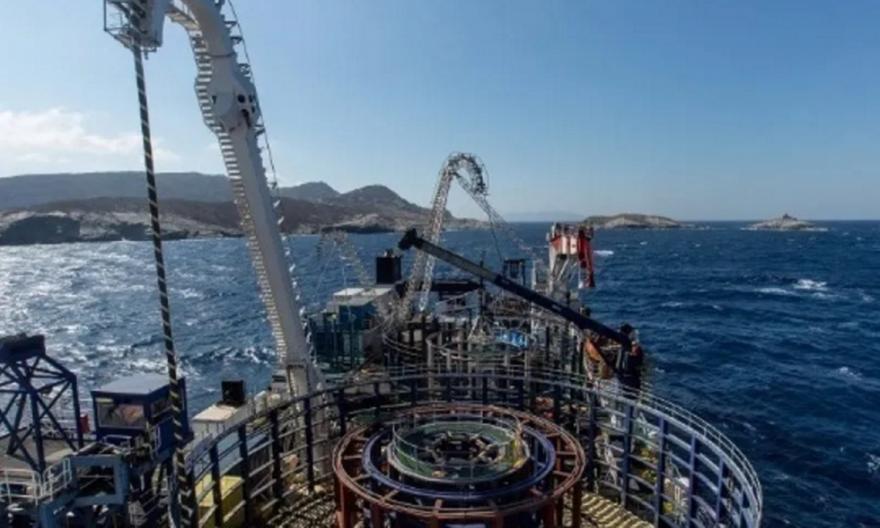 Ηλεκτρική διασύνδεση Ελλάδας-Κύπρου: «Γαλλικό κλειδί» για να ξεπαγώσει το καλώδιο