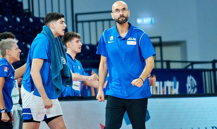 Μισιακός: «Αναλαμβάνω την ευθύνη - Η κούραση μας κατέβαλε»