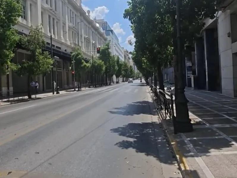 Η Αθήνα ερημώνει: Σε ρυθμούς Δεκαπενταύγουστου η πρωτεύουσα