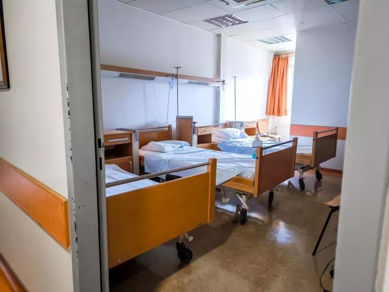 Πάτρα: Ενθαρρυντική η κατάσταση του 2,5 ετών παιδιού που έπεσε από μπαλκόνι - Αναμένεται η μαγνητική