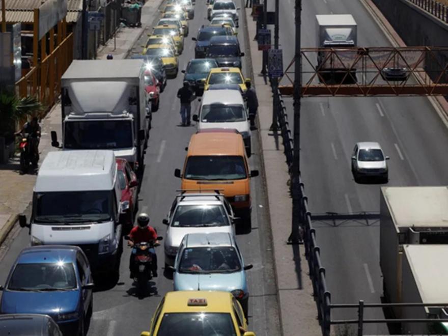 Καραμπόλα στην έξοδο της Λ. Κηφισού, στο ύψος του ΣΕΦ
