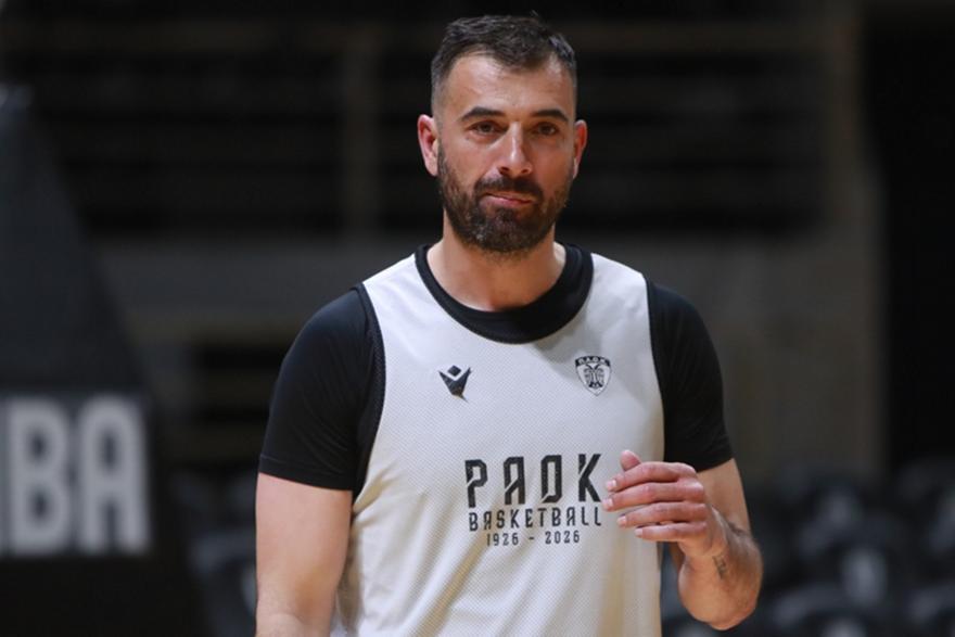 Αποσύρθηκε από τα παρκέ ο Ζάρας-Ανέλαβε υπεύθυνος αναπτυξιακού του ΠΑΟΚ