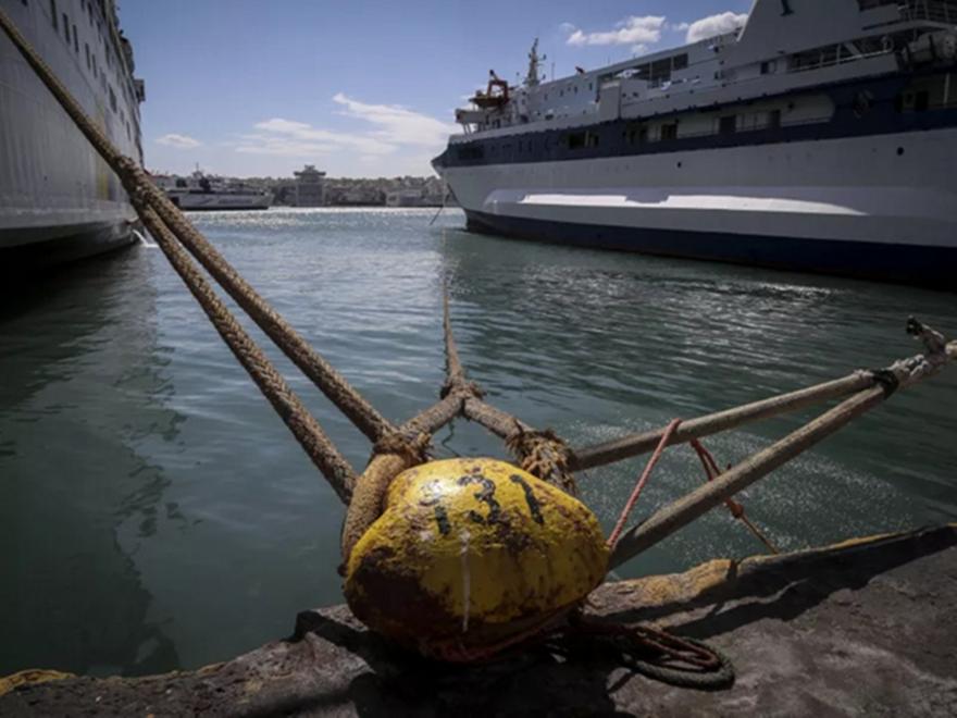 Απαγορευτικό απόπλου από Ραφήνα και Λαύριο λόγω των θυελλωδών ανέμων