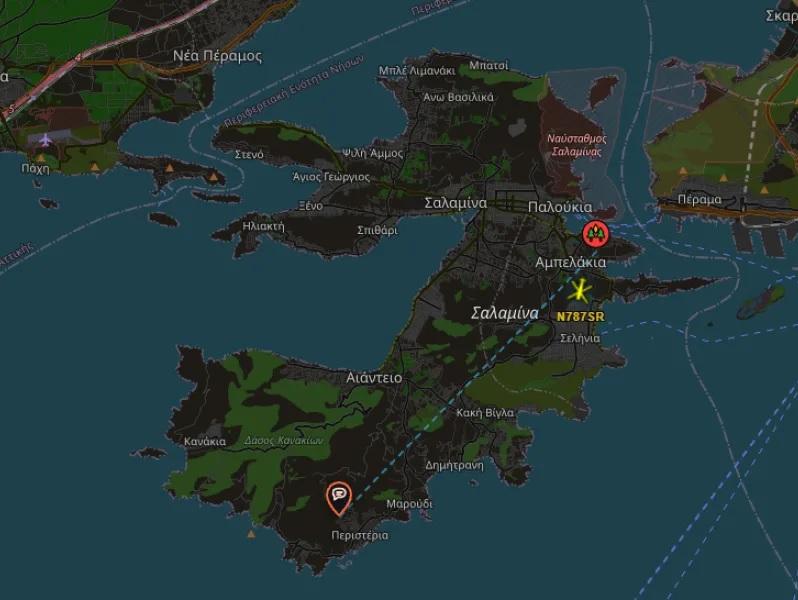 Φωτιά τώρα στη Σαλαμίνα κοντά σε οικισμό - Επιχειρούν εναέρια
