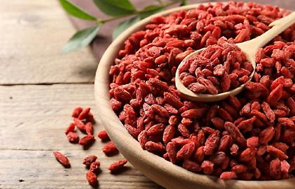 Goji berries: Η ιστορία και τα οφέλη του μικρού κόκκινου καρπού