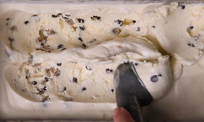 Παγωτό cookie dough χωρίς παγωτομηχανή