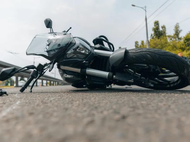 Νεκρός 21χρονος αναβάτης μηχανής μετά από σύγκρουση με ταξί στο Ρέθυμνο