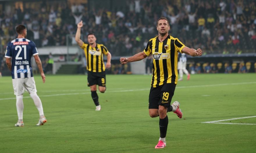 Υπέροχη μπαλιά του Μαρίν και 1-0 για την ΑΕΚ με τέρμα του Βάργκα στο 11'