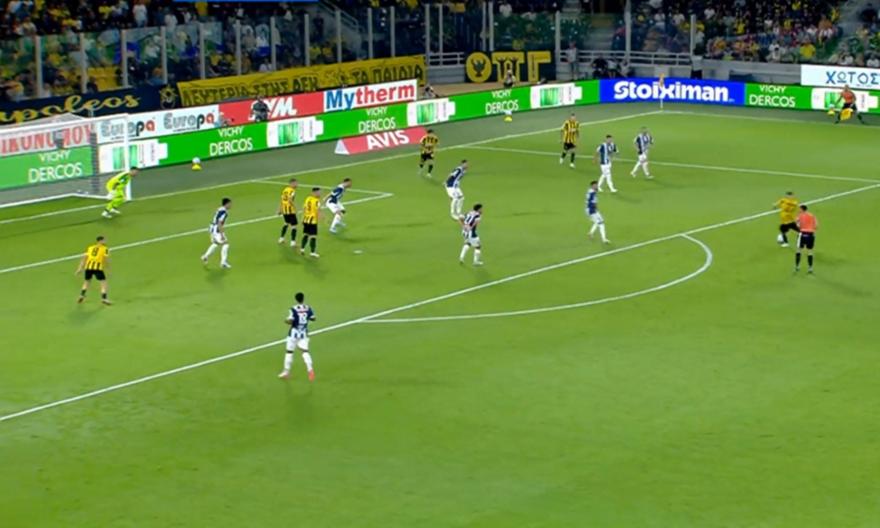 Άγγιξε το 3-0 η ΑΕΚ στο 39' - Δοκάρι για τον Βιτάλις μετά από επέμβαση Αθανασιάδη