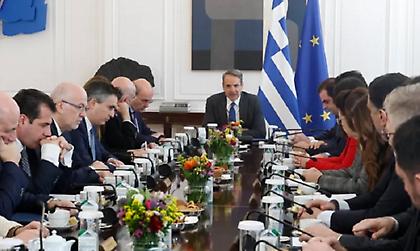 Σε φουλ ρυθμούς επιστρέφει η κυβέρνηση - Υπουργικό τη Δευτέρα με Ταμείο Ανάκαμψης και ΔΕΘ στην ατζέντα