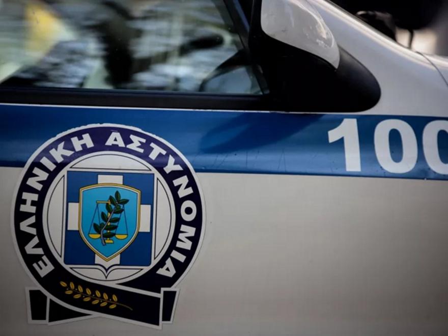 Ένας νεκρός και δύο τραυματίες σε μετωπική σύγκρουση δύο ΙΧ αυτοκινήτων στη Βέροια