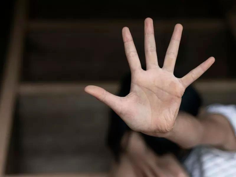 Γυναικοκτονία στη Ροδόπη: Ήρθε από τη Θάσο για τα γενέθλια της κόρης της και τη σκότωσε πριν καταθέσει αίτηση διαζυγίου