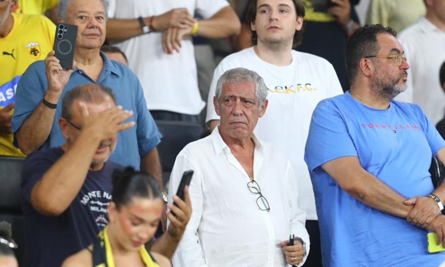 Στην Allwyn Arena ο Φερνάντο Σάντος για τη μάχη της ΑΕΚ με τη Λέφσκι