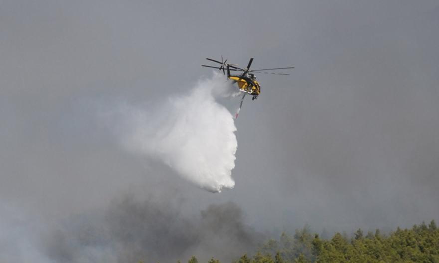 Κόνιτσα: Καθηλώθηκε πυροσβεστικό ελικόπτερο λόγω βλάβης – Ασφαλή τα δύο μέλη του πληρώματος