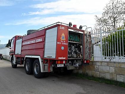 Άγνωστοι πέταξαν βόμβα μολότοφ σε σπίτι που μένει μόνη της γυναίκα στην Αιγιάλεια