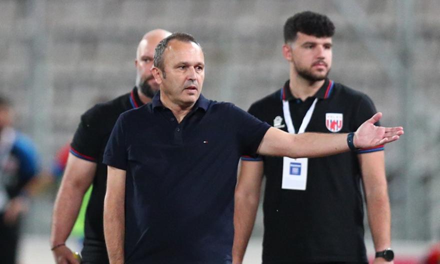 Μπράτσος: «Η μία ομάδα προσπαθούσε να παίξει και η άλλη να καταστρέψει - Δύο χαμένοι βαθμοί για εμάς»