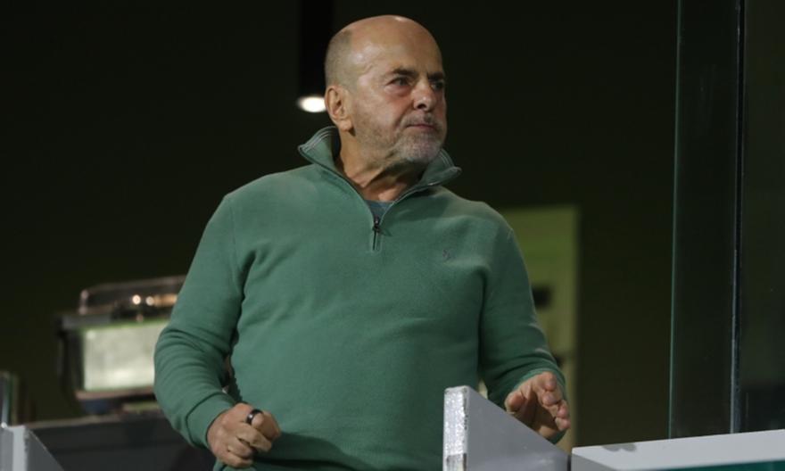 Στο Κορωπί για την προπόνηση του Παναθηναϊκού ο Αλαφούζος, τα είπε με Νίστρουπ και Κοτσόλη