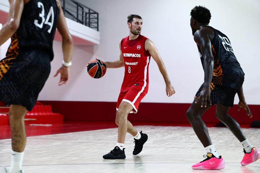 Φιλική νίκη με... Πάπας και Ντάνστον επί του Προμηθέα ο Ολυμπιακός