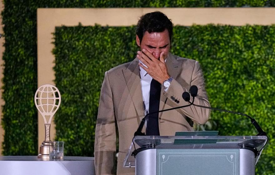 Ο Φέντερερ στο Hall of Fame του τένις-Δάκρυσε ο μεγάλος Ελβετός