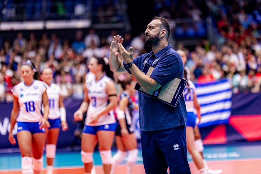 Οικονόμου: «Τα κορίτσια μας διαψεύδουν συνεχώς - Κάνει αγώνα δρόμου η Μπακοδήμου»