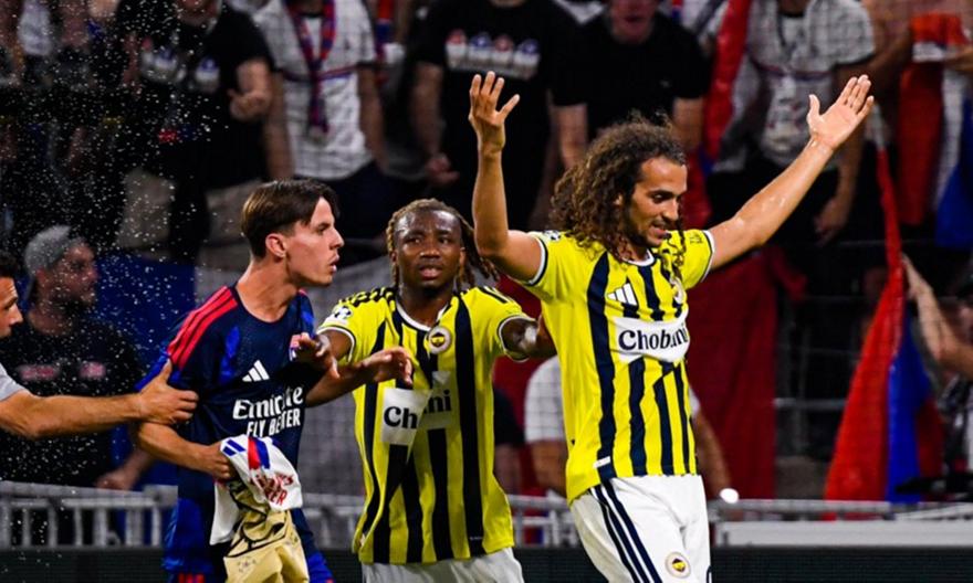 Βαριά καμπάνα στον Γκεντουζί από την UEFA - Τέσσερις αγωνιστικές και 50.000 ευρώ πρόστιμο!