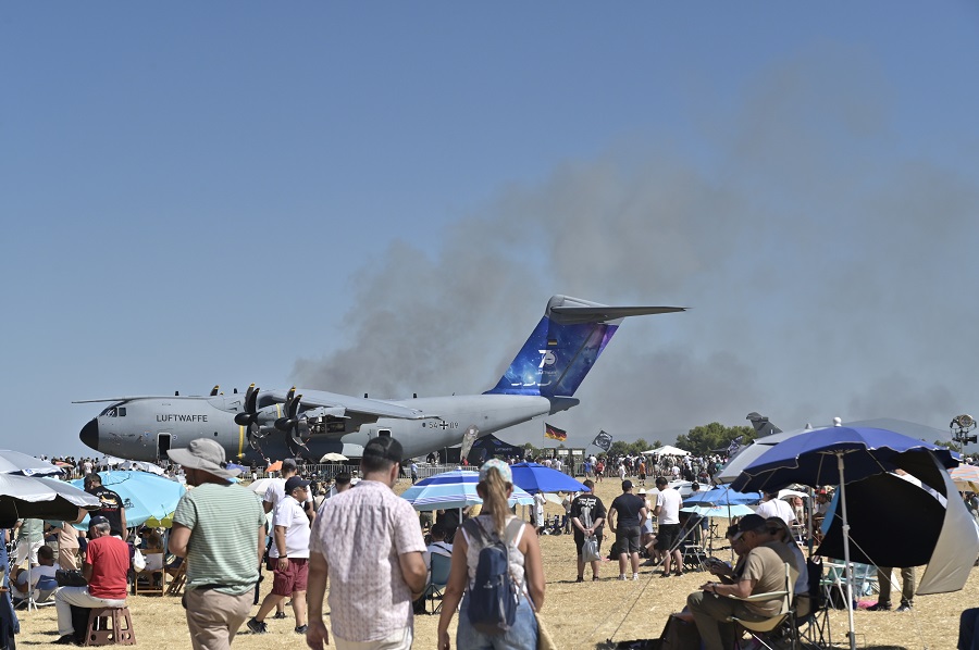 Athens Flying Week: Πτώση αεροσκάφους κατά την διάρκεια επίδειξης
