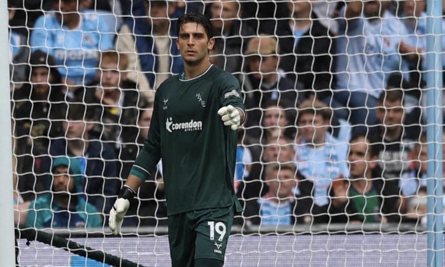 Συνεχίζει να μαγεύει την Premier League: Τρίτο σερί «Player of the Match» για τον Τζολάκη!