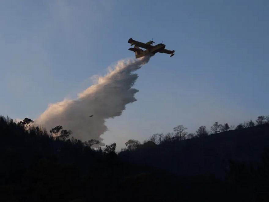 Πέντε συλλήψεις για φωτιές σε Νέα Μάκρη, Πρέβεζα, Εύβοια, Χίο και Άγιο Όρος