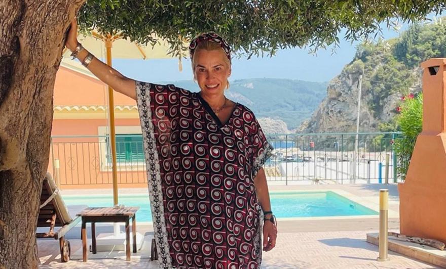 Τζένη Μπότση: Νόμιζε ότι η κόρη της είναι η καλύτερή της φίλη μέχρι που η μικρή Αλίκη την... προσγείωσε