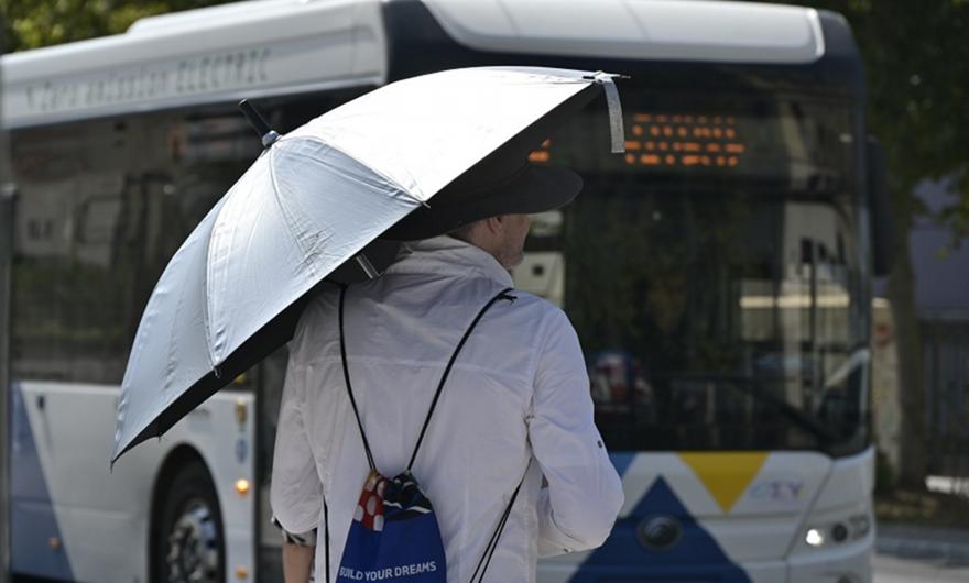 Καιρός: Πτώση θερμοκρασίας, Red Code για φωτιές σε 10 Περιφέρειες