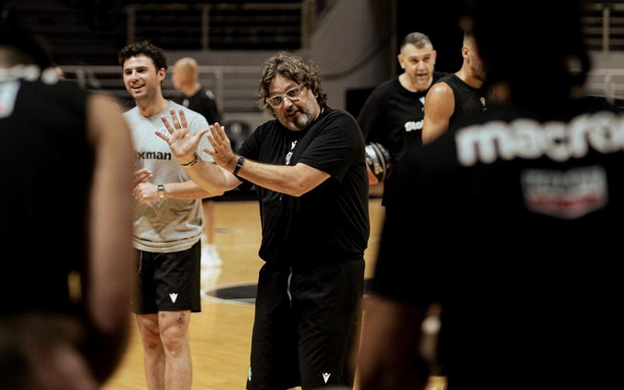 Τρινκιέρι: «Σκ@@α τα 10 λάθη στο ημίχρονο-Έχουμε υψηλά στάνταρ»
