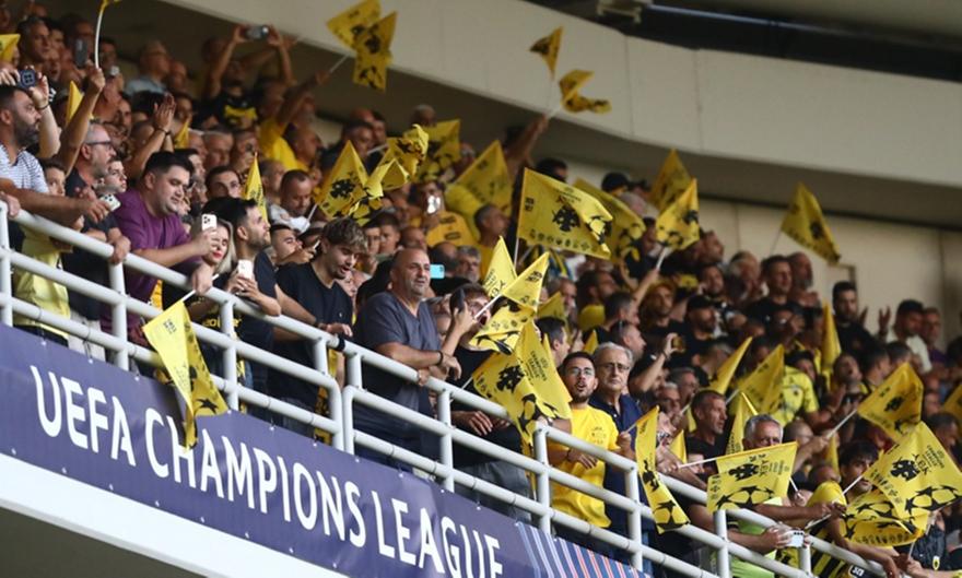 Μαγική ατμόσφαιρα στην «Allwyn Arena»: Σείστηκε το γήπεδο κατά την ανάκρουση του ύμνου του Champions League!
