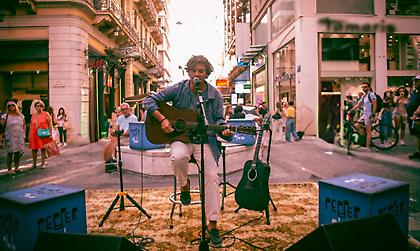 Ο Pepper 96.6 έφερε τον Jack Savoretti live στην Ερμού!