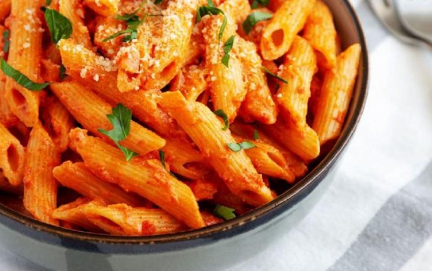 Πένες αλά βότκα (Penne alla vodka)