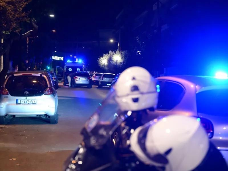 Εκρήξεις σε δύο καταστήματα υγειονομικού ενδιαφέροντος σε Ομόνοια και Άγιο Παντελεήμονα