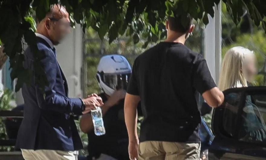 Θάνατος Μαζωνάκη: Στον ανακριτή ο φάκελος με τα ψηφιακά στοιχεία - Κλειδί η φωτογραφία του τραγουδιστή από το ιατρείο