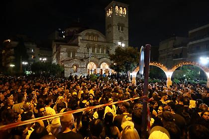 Κηδεία Γιώργου Μαζωνάκη: Στη 1 το μεσημέρι η εξόδιος ακολουθία στην Αγία Τριάδα Νίκαιας