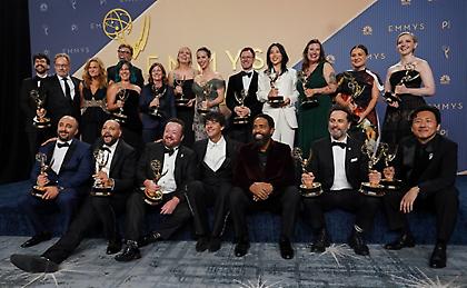 Βραβεία Emmy: Σαρωτική νίκη για το «Widow’s Bay», καλύτερο δράμα το «Pitt»