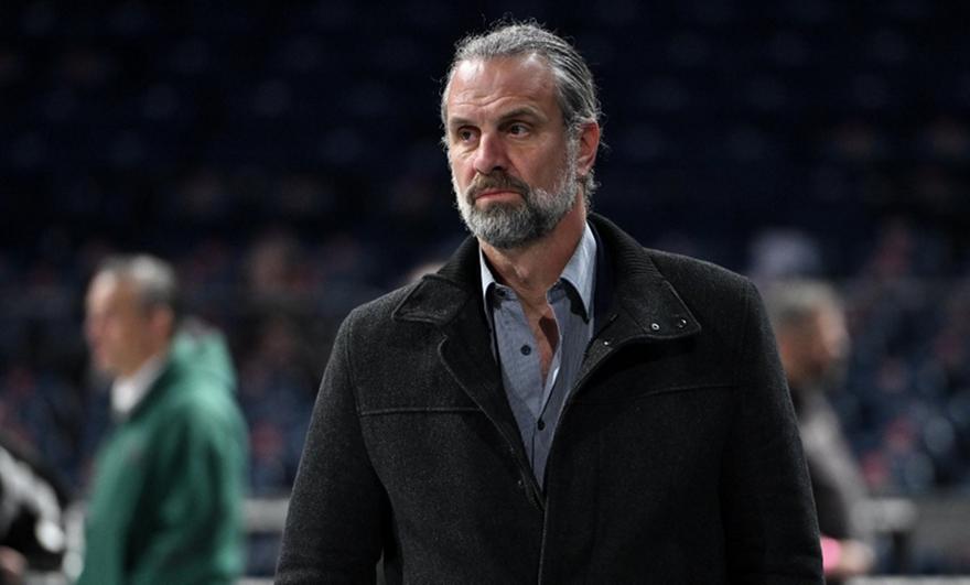 Αλβέρτης: «Για τον Παύλο Γιαννακόπουλο, τη φανέλα, την οικογένειά μας»