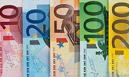Πώς φτιάχνεται ένα χαρτονόμισμα του ευρώ; Το χαρτί, το μελάνι και το κόστος παραγωγής