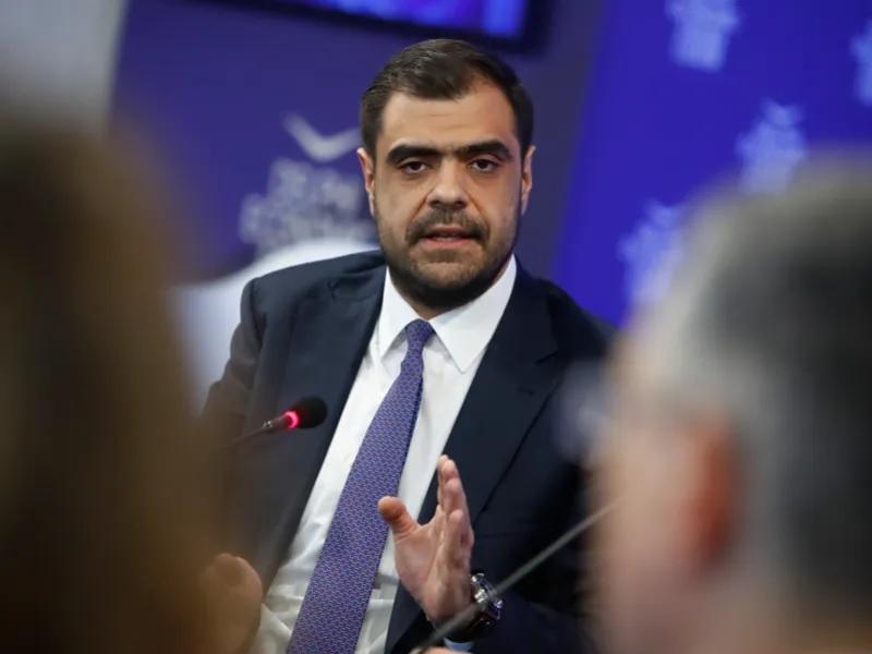 Αιχμές, γκρίνια και αντιδράσεις για το επίδομα ανεργίας